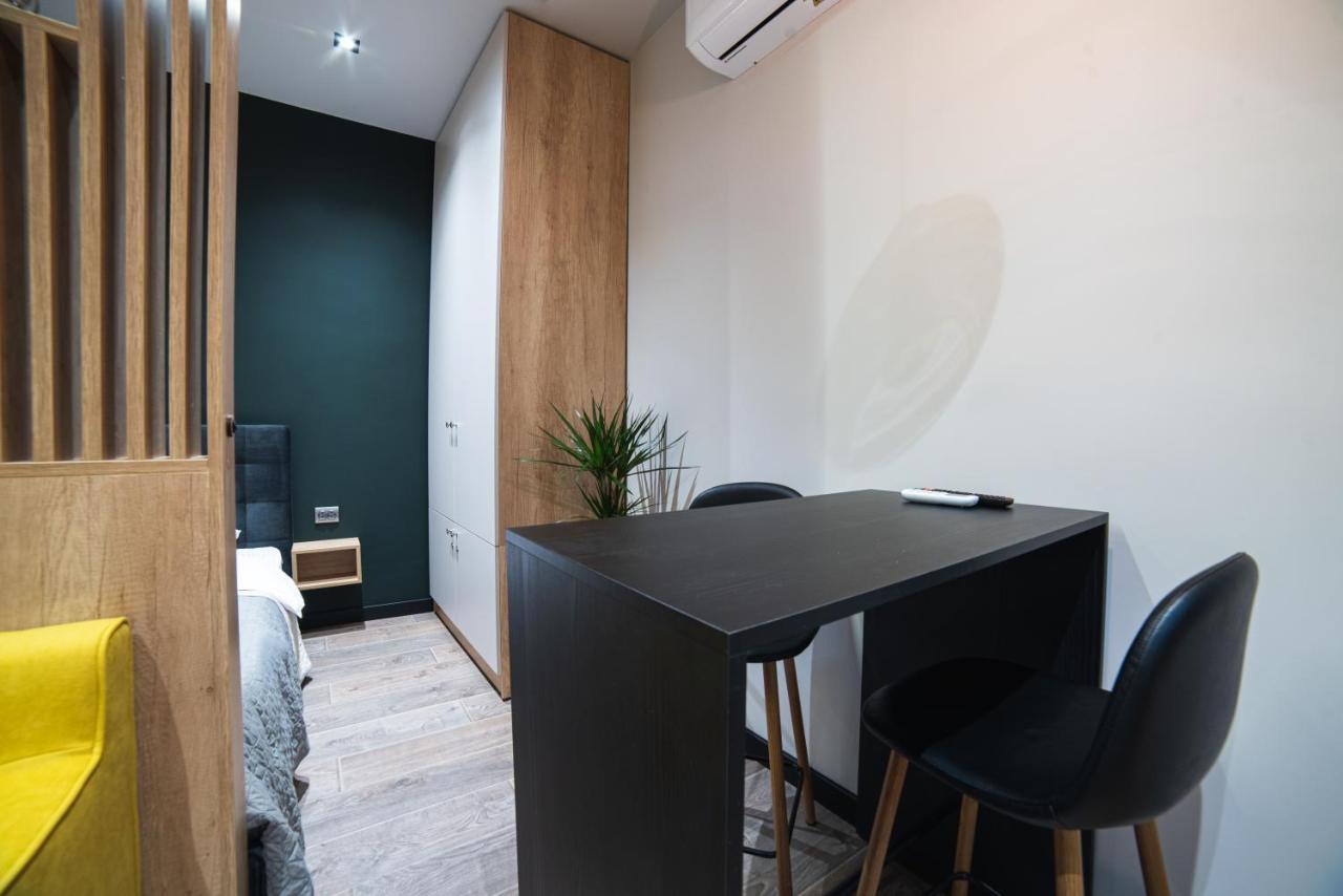 Luxury Apartments Petofi Uzhhorod Luaran gambar