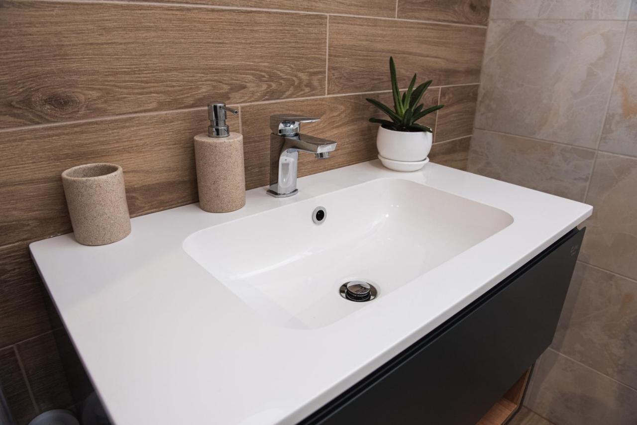 Luxury Apartments Petofi Uzhhorod Luaran gambar